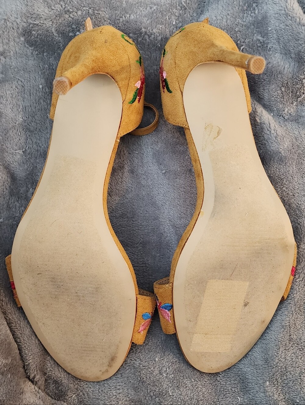 Hippie Laundry Vivienne Embroidered Floral Sandals • Tan Suede Heels • Size 11 - Picture 4 of 4